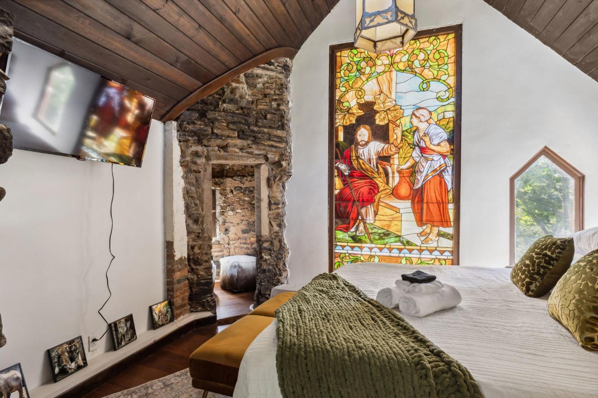 Enchanted Castle - Your Royal Getaway Awaits Cleveland Eksteriør bilde